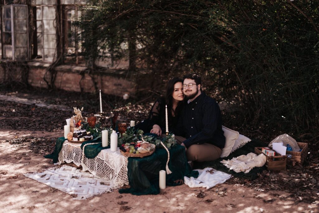 Engagement-Adventure-Sekrit Theater Small Wedding Venue Picnic Austin-TX_www.ezelopements.com