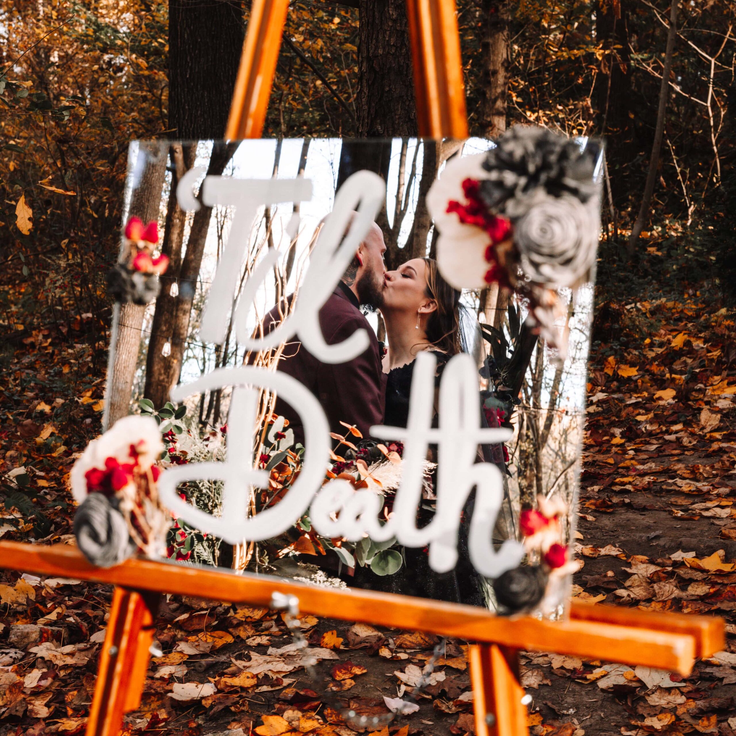 A sign our EZ Elopements Decorator whipped up for our couple.