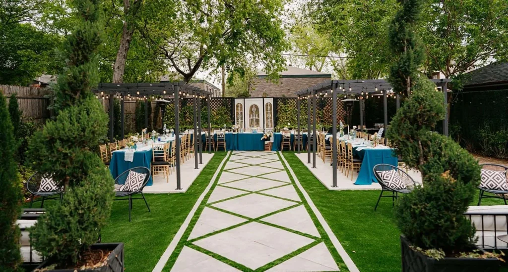 The courtyard of the Gaston, dressed for an intimate reception.